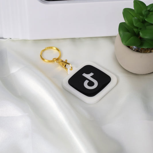 NFC Keychain with Tiktok Logo – Instant Profile Sharing Made Simple