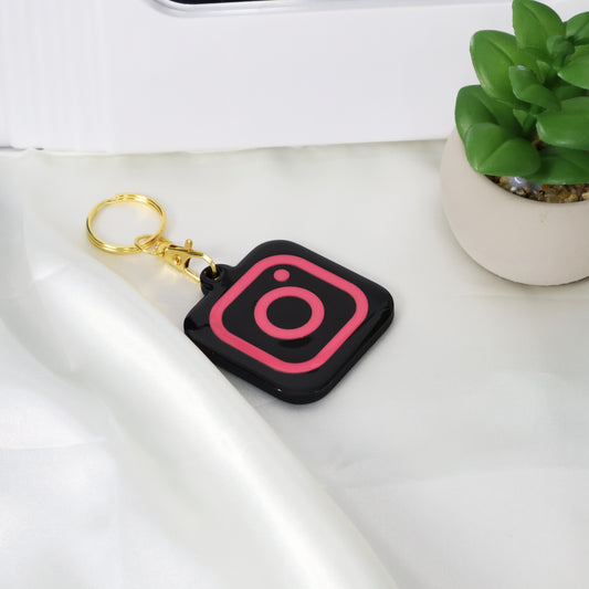 NFC Keychain with Instagram Logo – Smart Social Media Tag for Easy Sharing